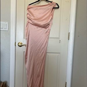One shoulder dress